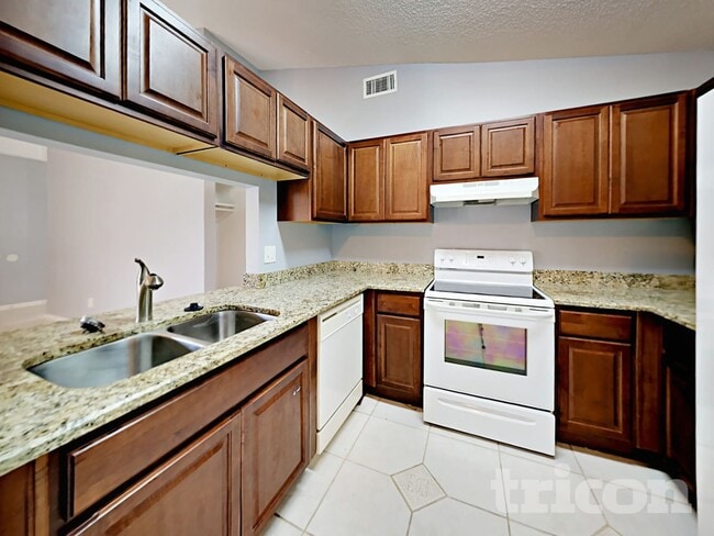 Photo - 10516 Parkcrest Dr