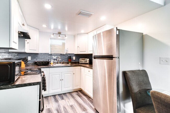 Photo - 10875 71st Ave Apartments