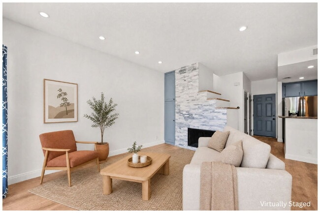 Photo - Don't Miss This One | Upgraded Stevenson Ranch Home for Rent Unidad #D
