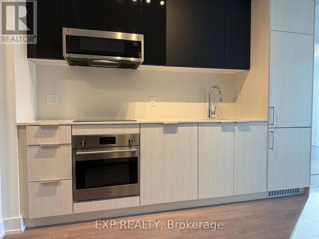 Photo - 308 Jarvis St Unit 818