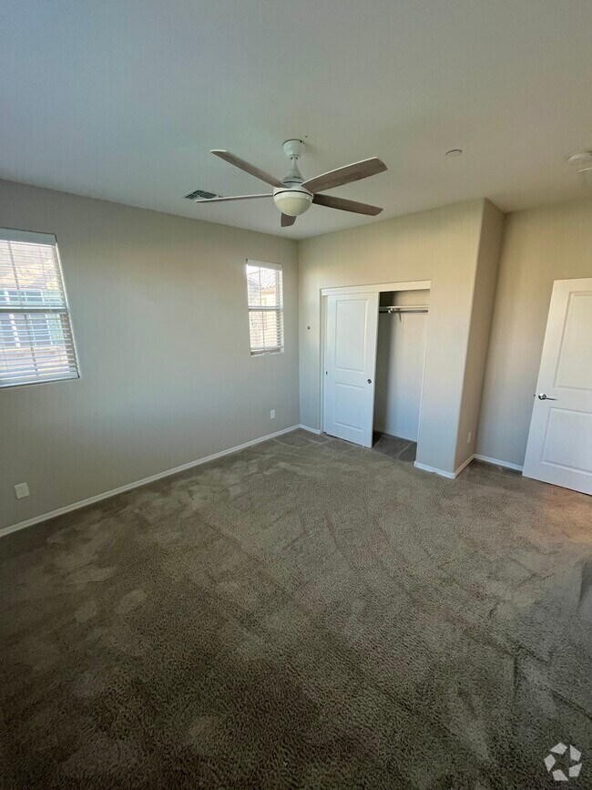 Building Photo - 1636 E Dogwood Ln Rental