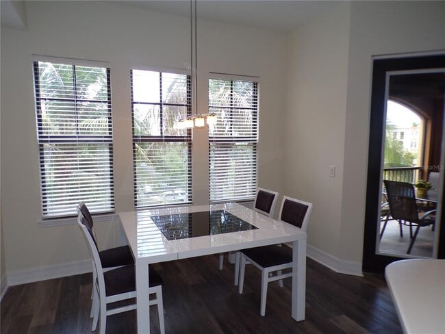 Photo - 98 Vivante Blvd Unidad 9834