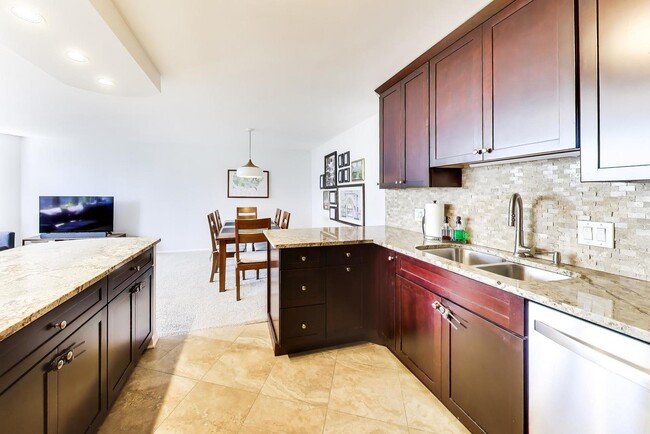 Building Photo - 505 N Lake Shore Dr Unit 2412