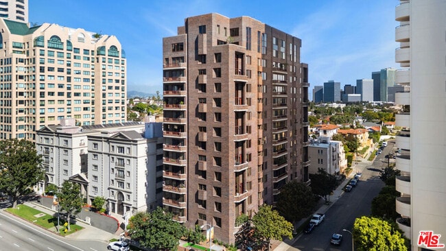 Building Photo - 10550 Wilshire Blvd Unit 502