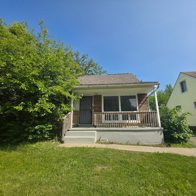 Single Family Home 3 beds 1 bath Available... - Single Family Home 3 beds 1 bath Available...