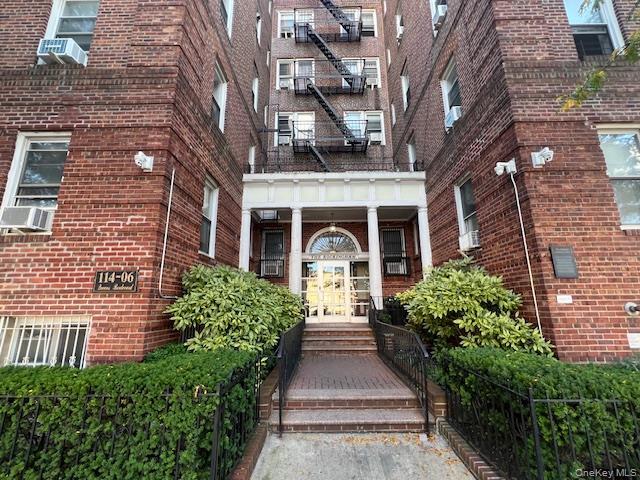 Building Photo - 114-06 Queens Blvd Unit B5