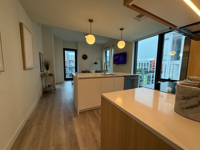 Photo - 285 NW 32nd St Unidad B2