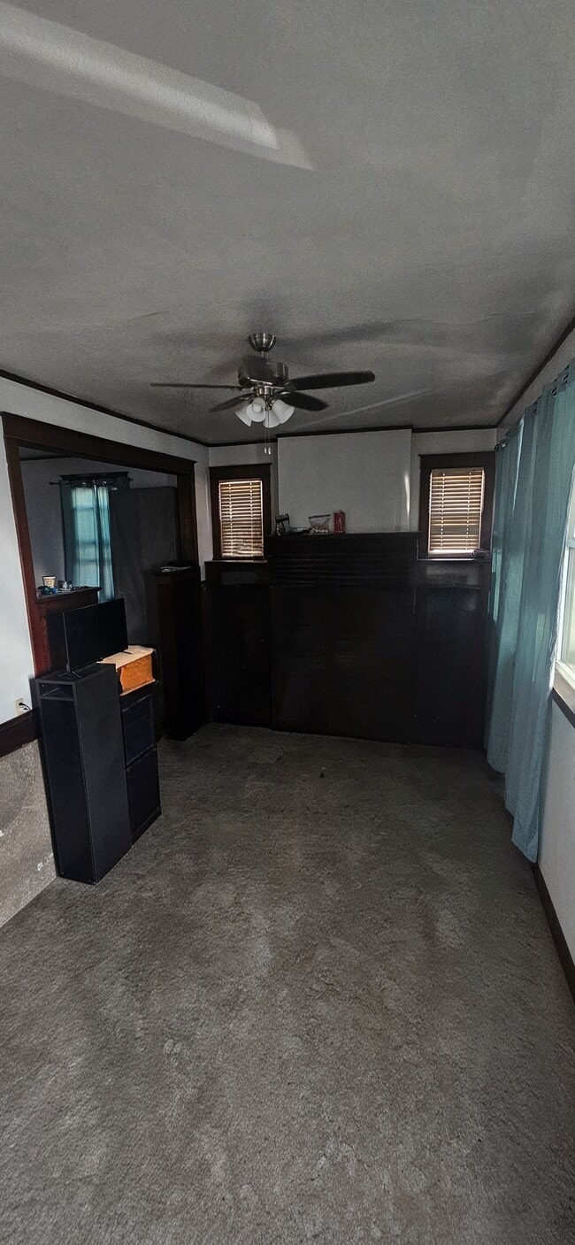 Photo - 1236 Dewey Ave