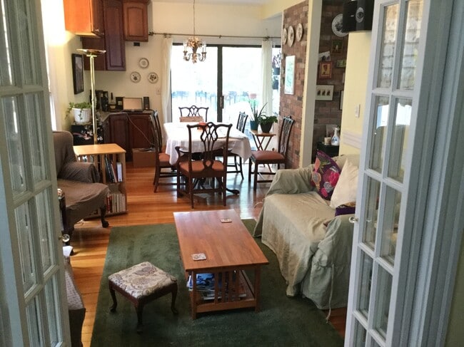 Living/dining rm seen from office - 8 Amory St Unit #3