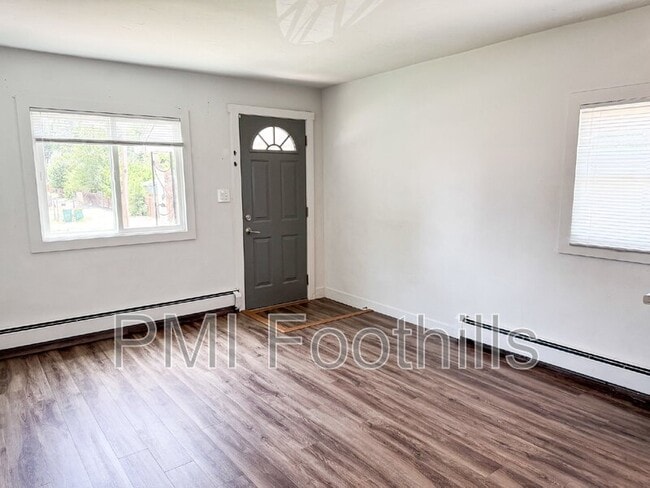 Photo - 825 E Dartmouth Ave