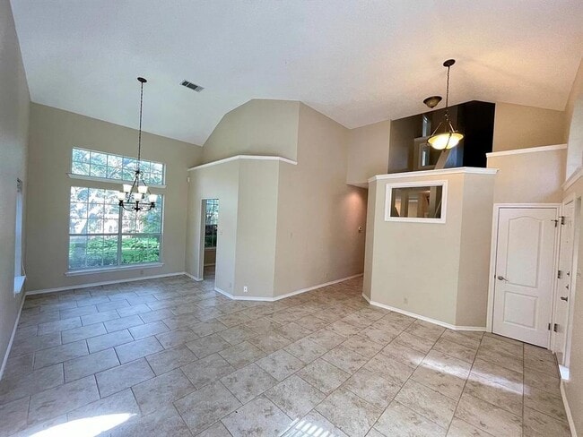 Photo - 1300 Nightingale Dr House