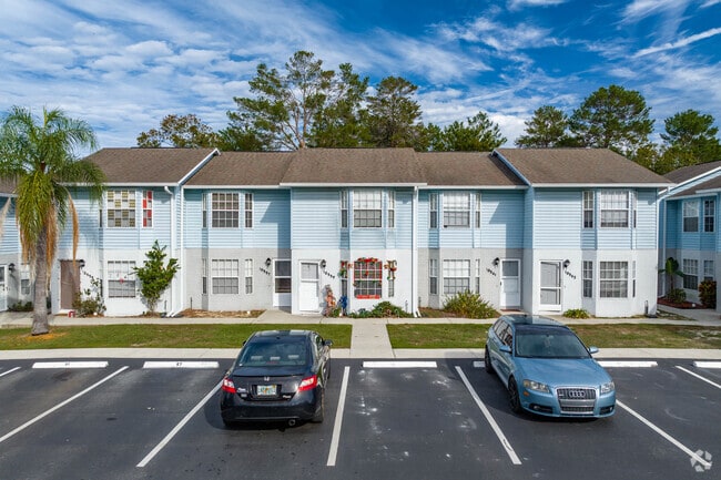 10545-10573 Chalmer St Spring Hill, FL