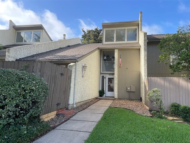 Photo - 12315 Glenview Dr