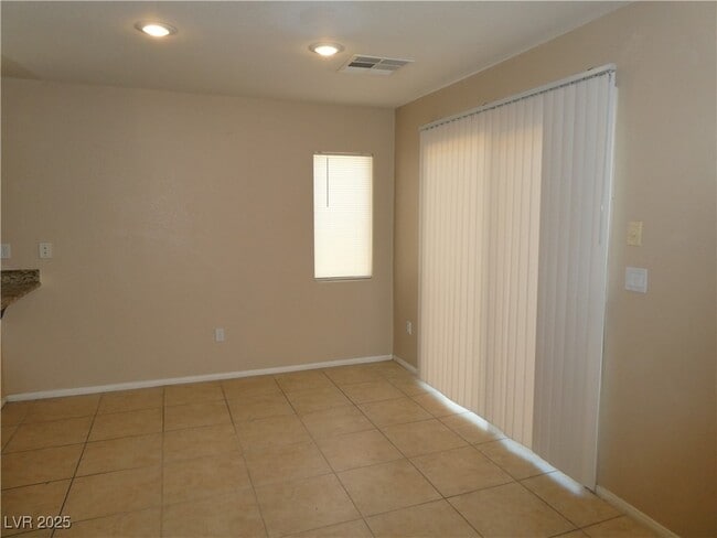 Building Photo - 6504 Blessed Thistle Ave