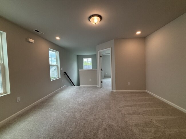 Photo - 525 Hanover Shr Ln