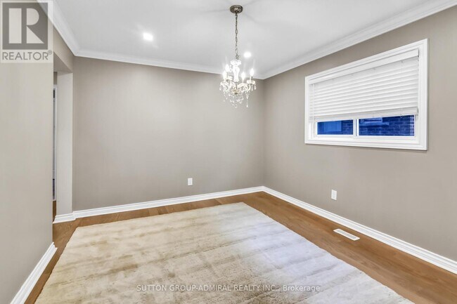 Photo - 119 McCabe Crescent