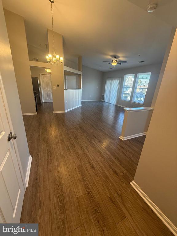 Building Photo - 8204 Blue Heron Dr Unit 3B