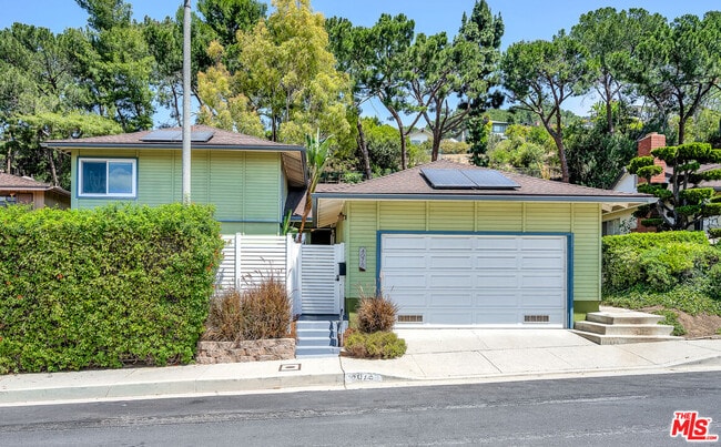 Building Photo - 4076 Tropico Way
