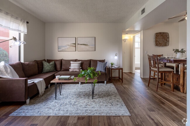 2BR, 2BA - 720SF