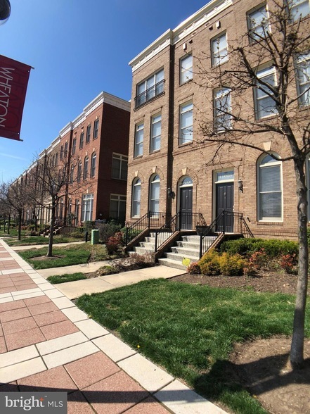 Photo - 11026 Amherst Ave Townhome