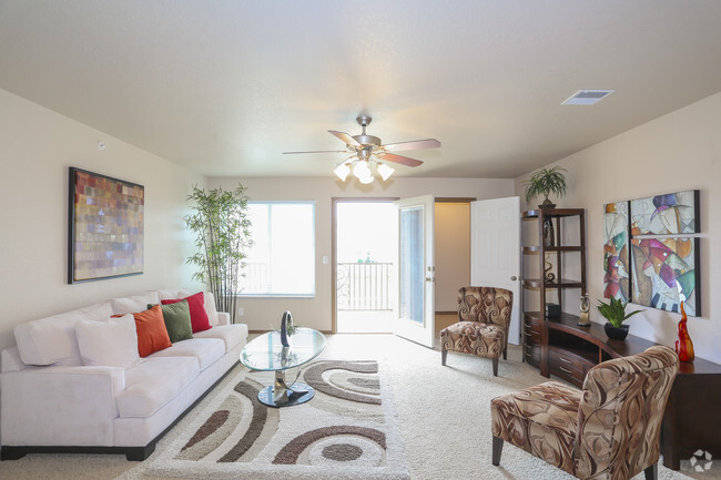 Interior Photo - Stone Pointe Apartments