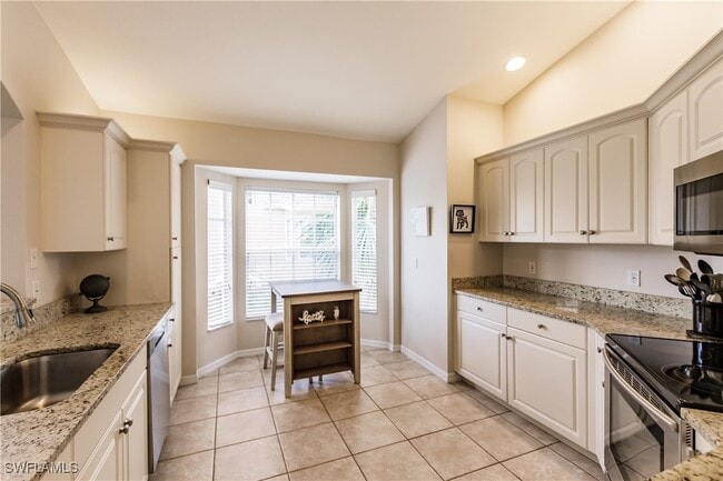 Building Photo - 20101 Seagrove St Unit 708