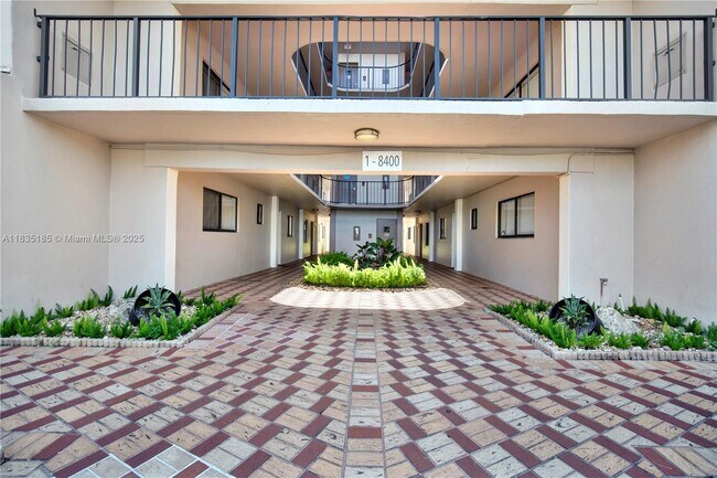 Building Photo - 8400 SW 133rd Avenue Rd Unit 316 Rental