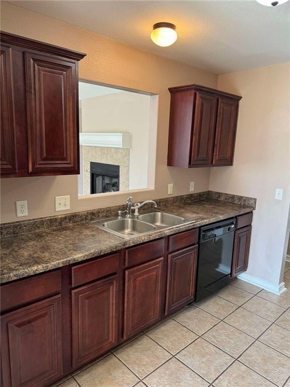 Photo - 1007 Raspberry St