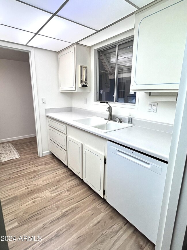 Photo - 9815 W Lancaster Dr