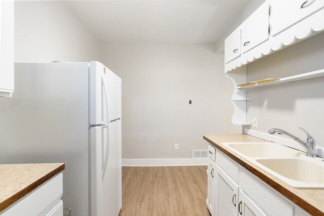 Photo - 1015 W 22nd St Unidad #2