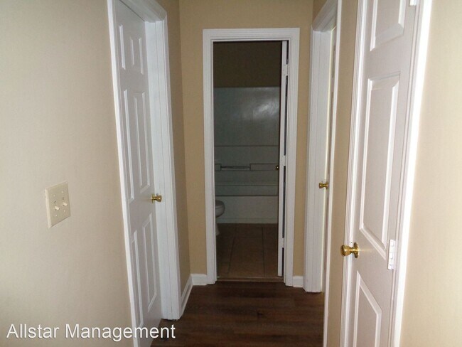 Photo - 3 br, 2 bath House - 6301 Joy Blvd