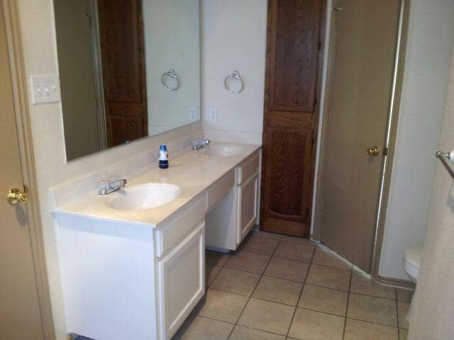 Photo - 1420 Horncastle St