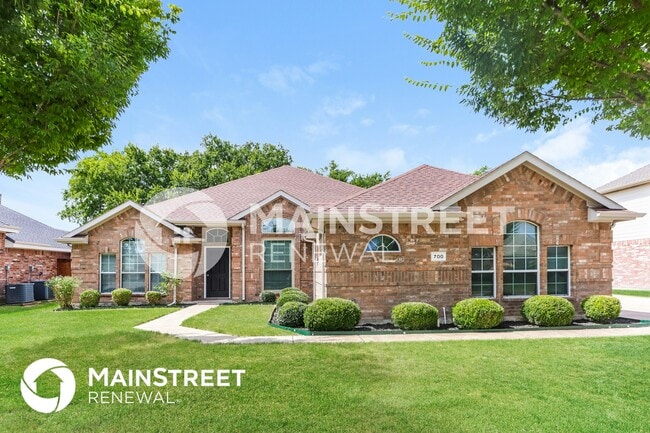 Building Photo - 700 Shady Meadow Ln