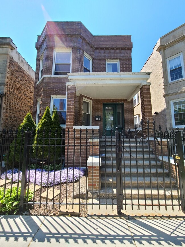 Photo - 4642 St Louis Ave Unit B