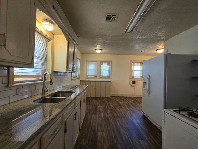 Photo - Cute 2 bed, 1 bath