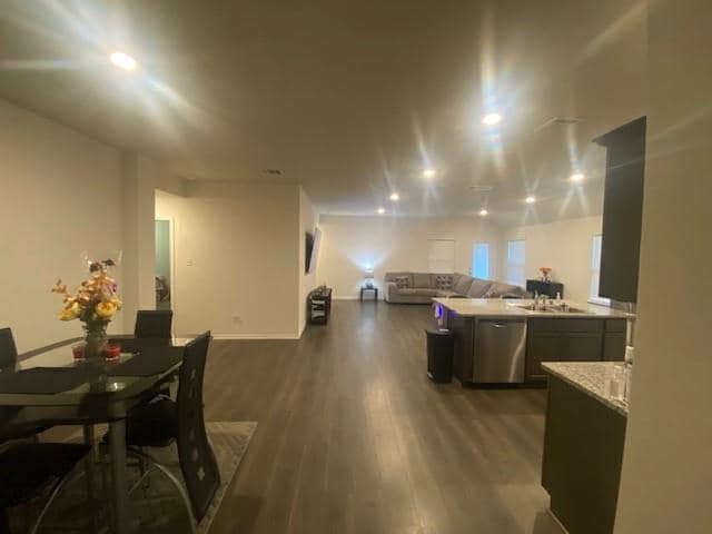 Photo - 3061 Stratford Wy