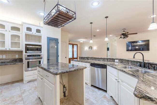 Photo - 16 N 39th St