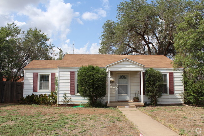 Building Photo - 2512 35th St Rental