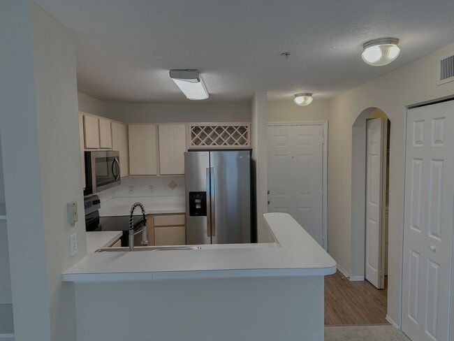 Photo - Bona Vista - 827 CW 210 Unit 6-210