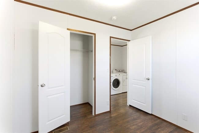 Photo - 442 Ruth Riggs Way