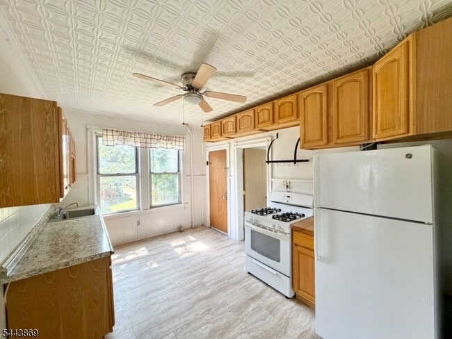 Photo - 4 Swaine Pl