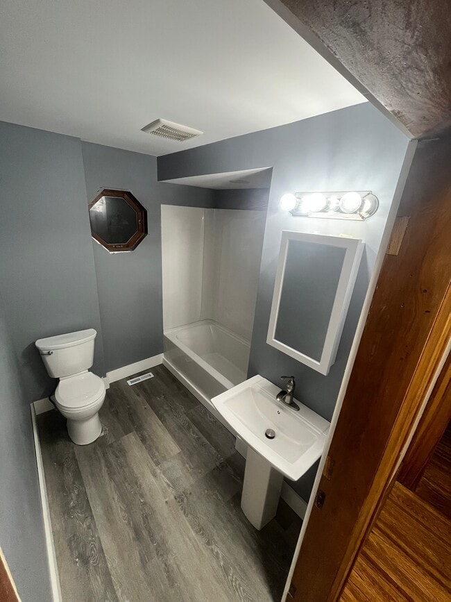 Photo - 1079 Garson Ave