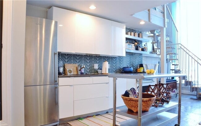 Bright & Spacious Unit with Natural Light
