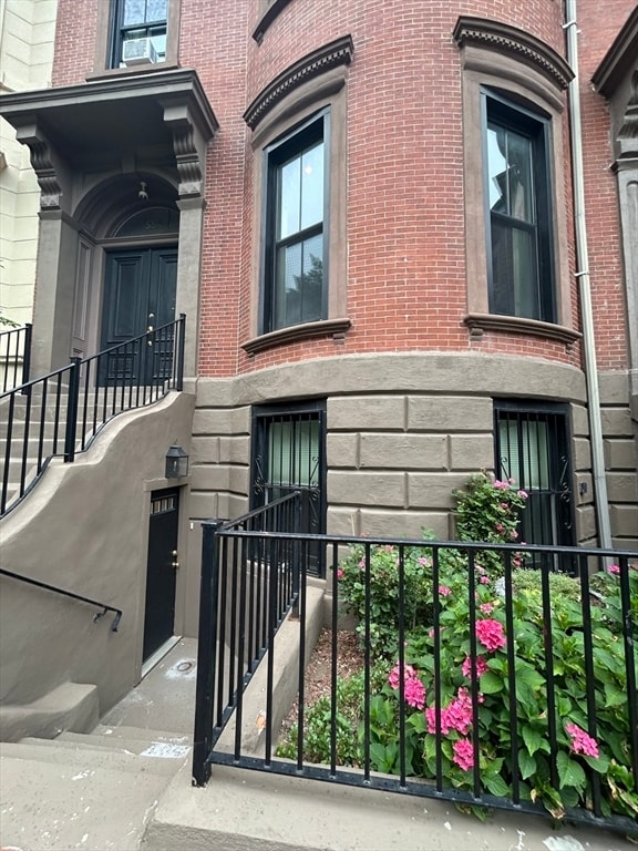 Building Photo - 554 Massachusetts Ave Unit 1G