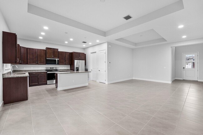 Photo - 5781 Lodgepole Ln