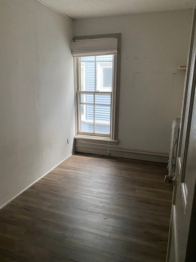 Photo - 312 N Carroll St Unit Apartment 2