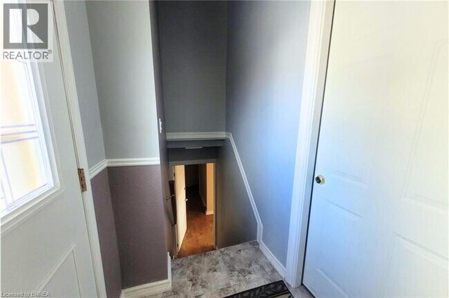 Photo - 34 Sympatica Crescent