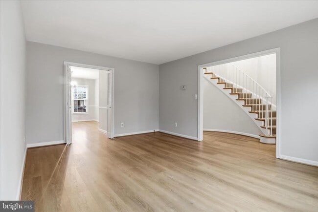 Building Photo - 8209 Carrleigh Pkwy