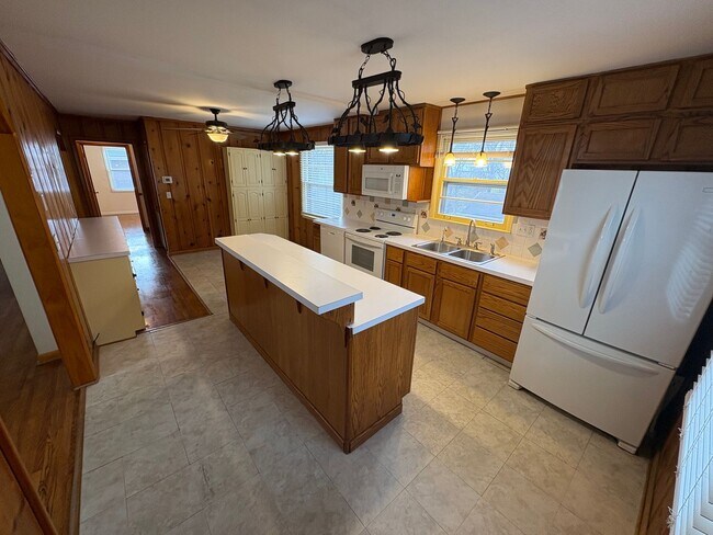 Photo - 328 Jacksonian Dr