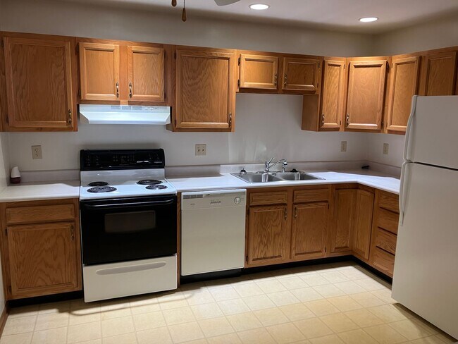 Photo - Charming 2-Bedroom Ranch in Peaceful Piqua Neighborhood! Unidad 1313 Jedway